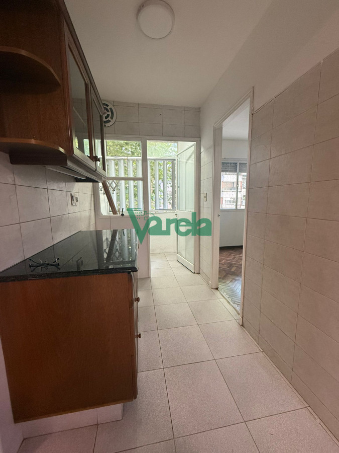 Apartamento ID.22868 - Venta Apartamento 3 dormitorios 3 baños servicio Pocitos Rambla Garage