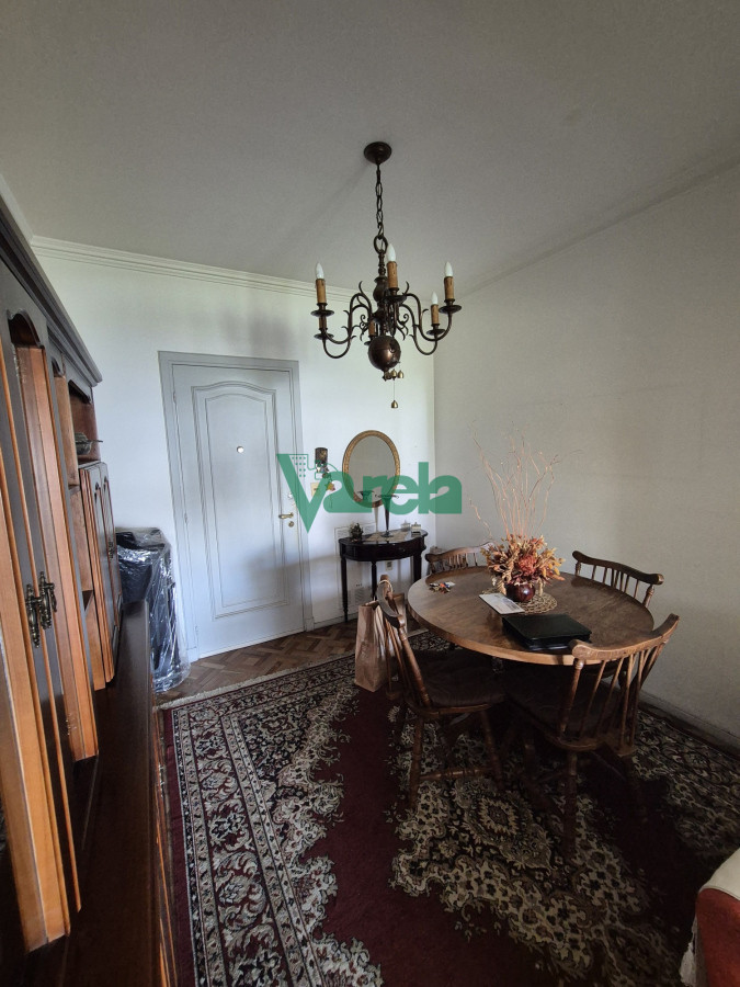 Apartamento ID.22760 - Venta apartamento Tres Cruces, 3 dormitorios, terraza, 2 baños