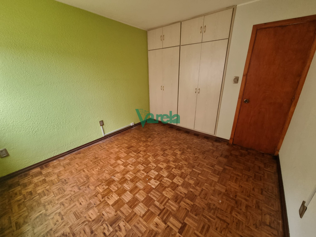 Apartamento ID.21982 - Apartamento venta, Parque Posadas Prado, 4 dormitorios 2 baños