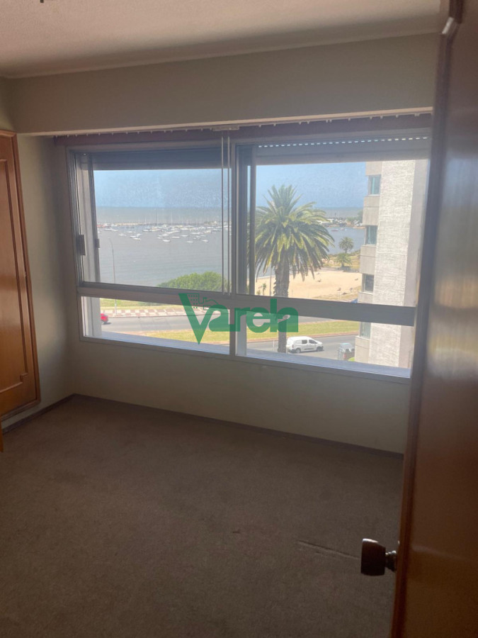 Apartamento ID.22881 - Venta apartamento ,Pocitos Nuevo,3 dormitorios y servicio,4baños,2 garajes, vista única