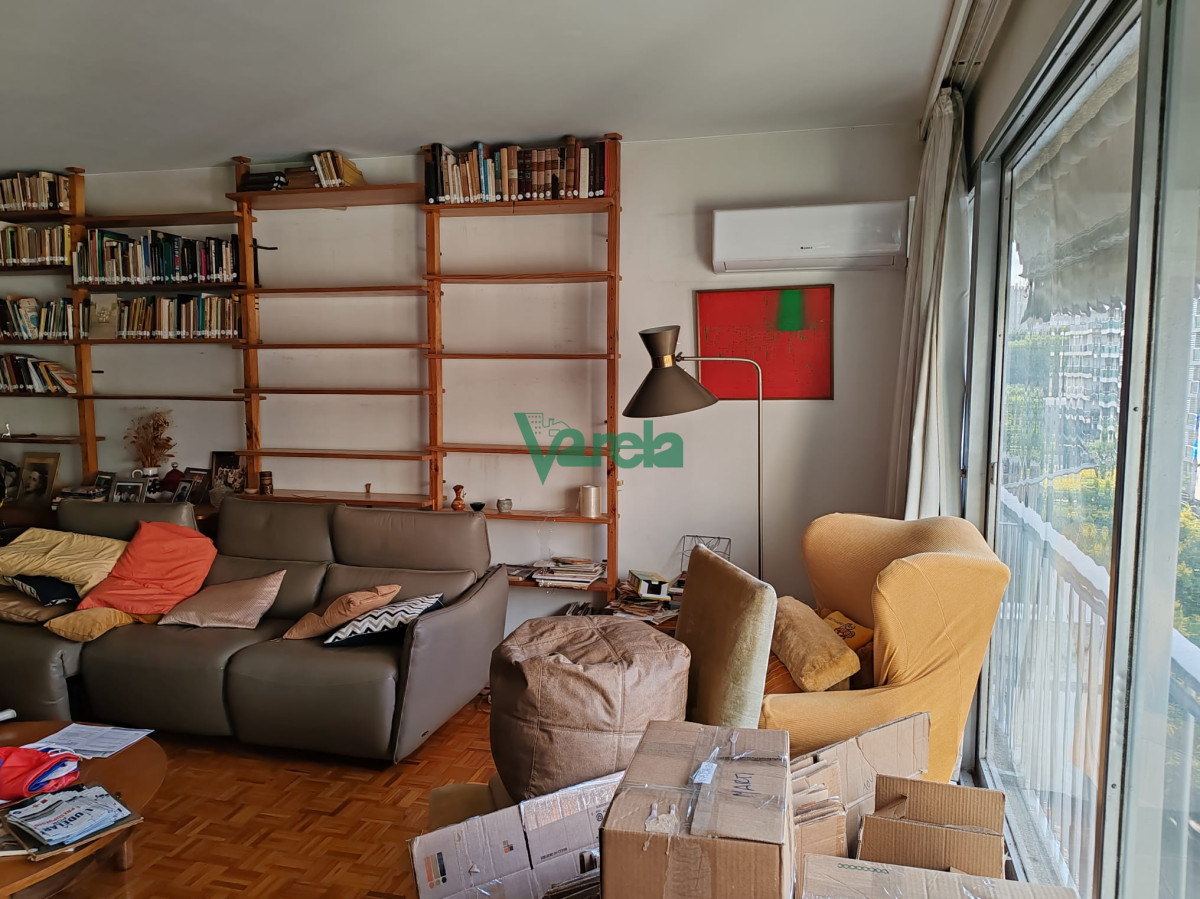 Apartamento ID.22572 - Venta apartamento Pocitos, 3 dormitorios, servicio, 3 baños, garage