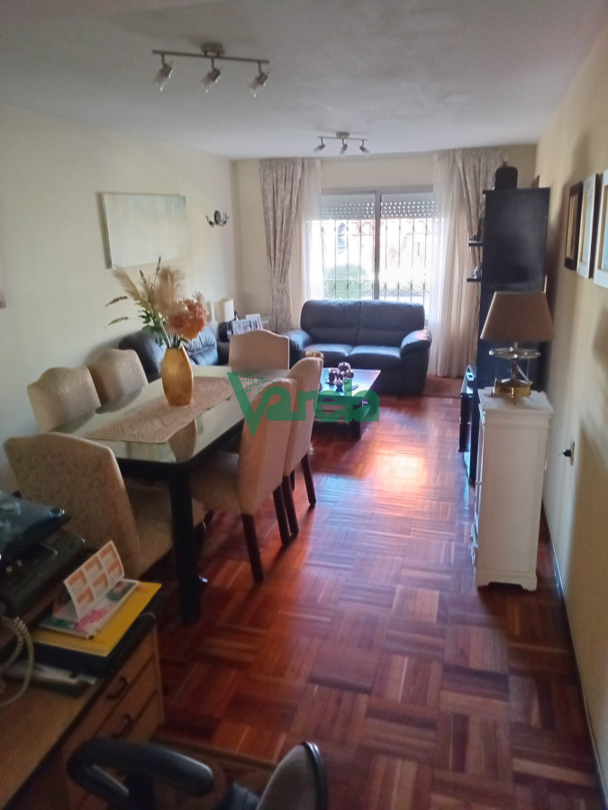 Apartamento ID.22652 - Venta apartamento, Malvin,3 dorm, 3 baños, patio con parrillero y cochera