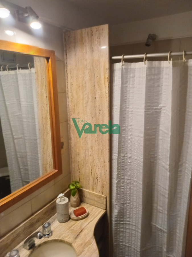 Apartamento ID.22652 - Venta apartamento, Malvin,3 dorm, 3 baños, patio con parrillero y cochera