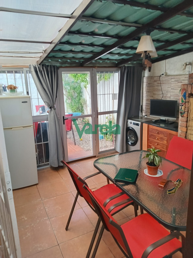 Apartamento ID.22652 - Venta apartamento, Malvin,3 dorm, 3 baños, patio con parrillero y cochera