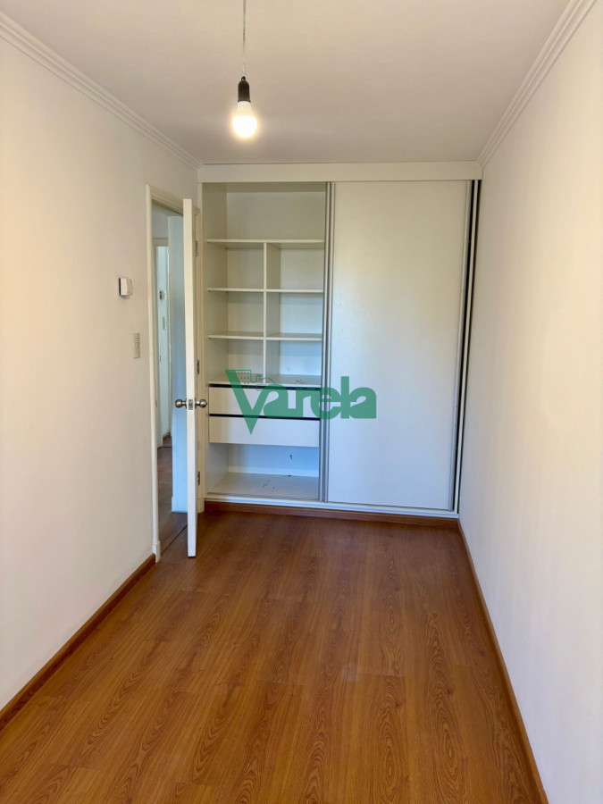 Apartamento ID.22847 - Apartamento en alquiler Pocitos, tres dormitorios 2 baños y garage
