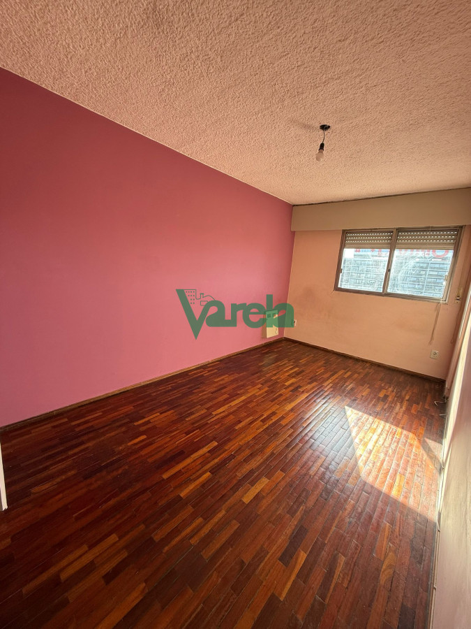 Apartamento ID.22604 - Apartamento en venta Parque Batlle 3 dormitorios, 2 baños, y terraza