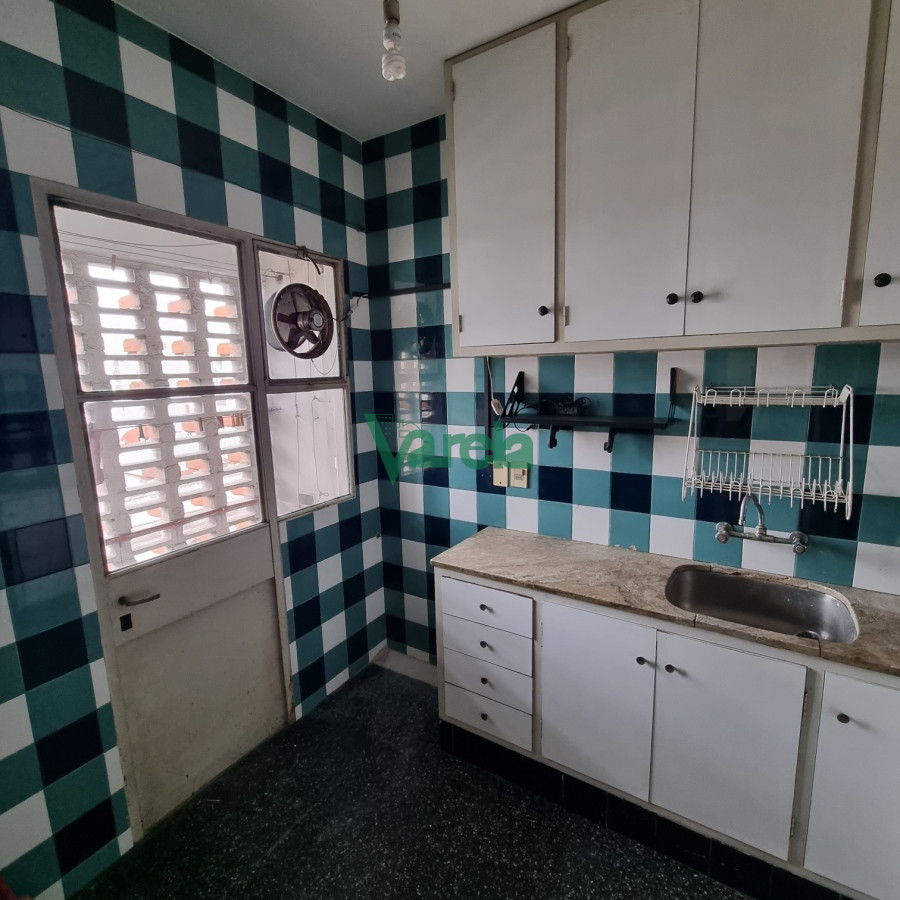 Apartamento ID.21902 - Alquiler apartamento 2 dorm Colonia esq Roxlo