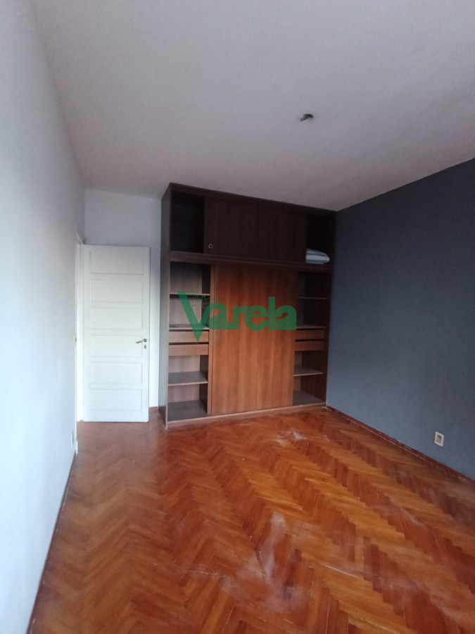 Apartamento ID.22728 - Venta de 2 apartamentos en Cordon, uno de 3 dormitorios y un monoambiente
