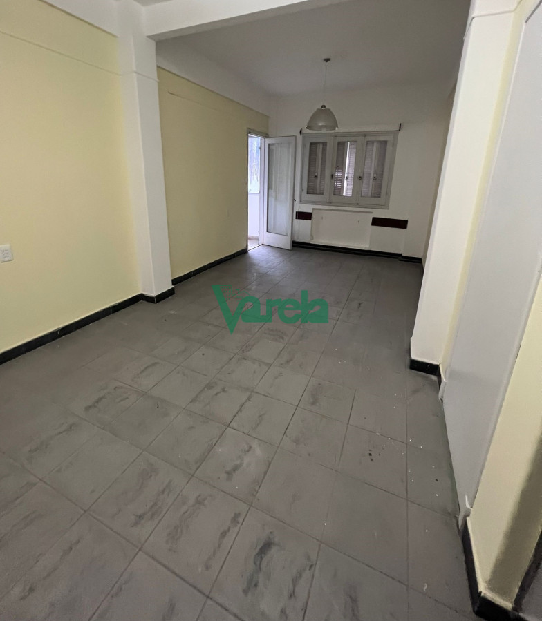 Apartamento ID.21890 - Venta apartamento, Cordón Sur,2 dorm,  amplio, luminoso, semi reciclado, 67 m2!!!!