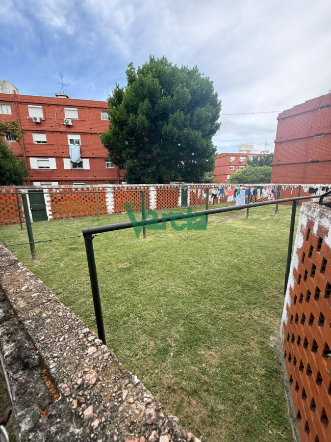 Apartamento ID.22877 - Venta Apartamento 2 Dormitorios 1 Baño Reducto Cochera