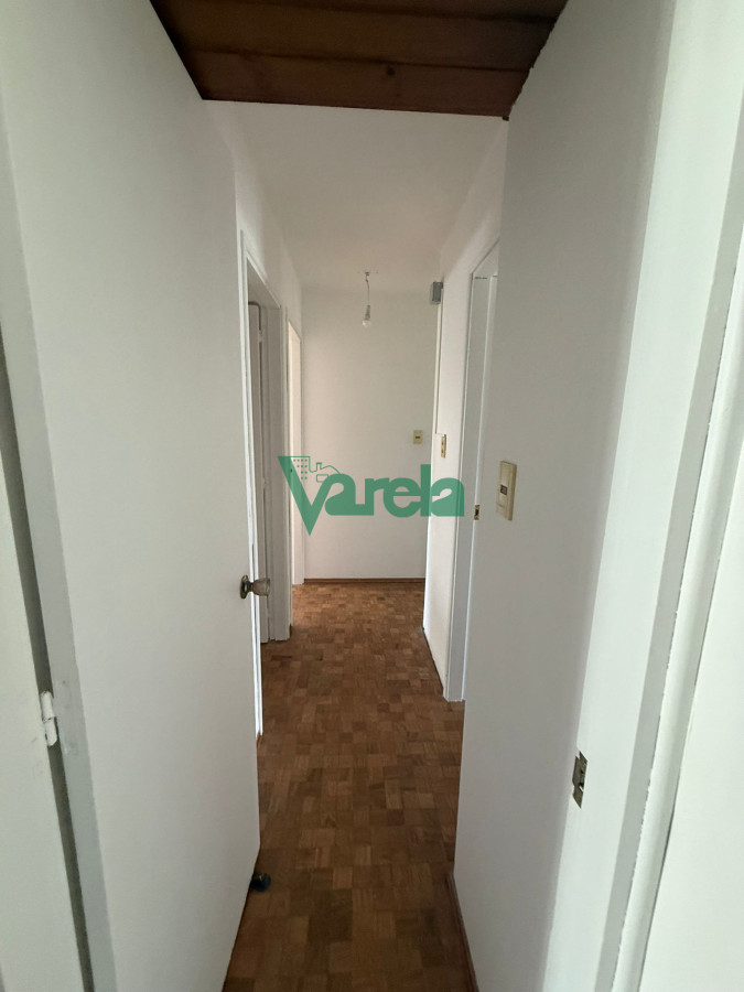 Apartamento ID.22618 - Venta Apartamento 3 Dormitorios Servicio Garage Box Pocitos