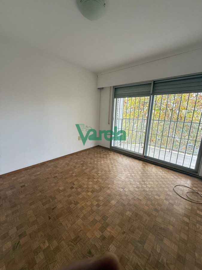Apartamento ID.22618 - Venta Apartamento 3 Dormitorios Servicio Garage Box Pocitos