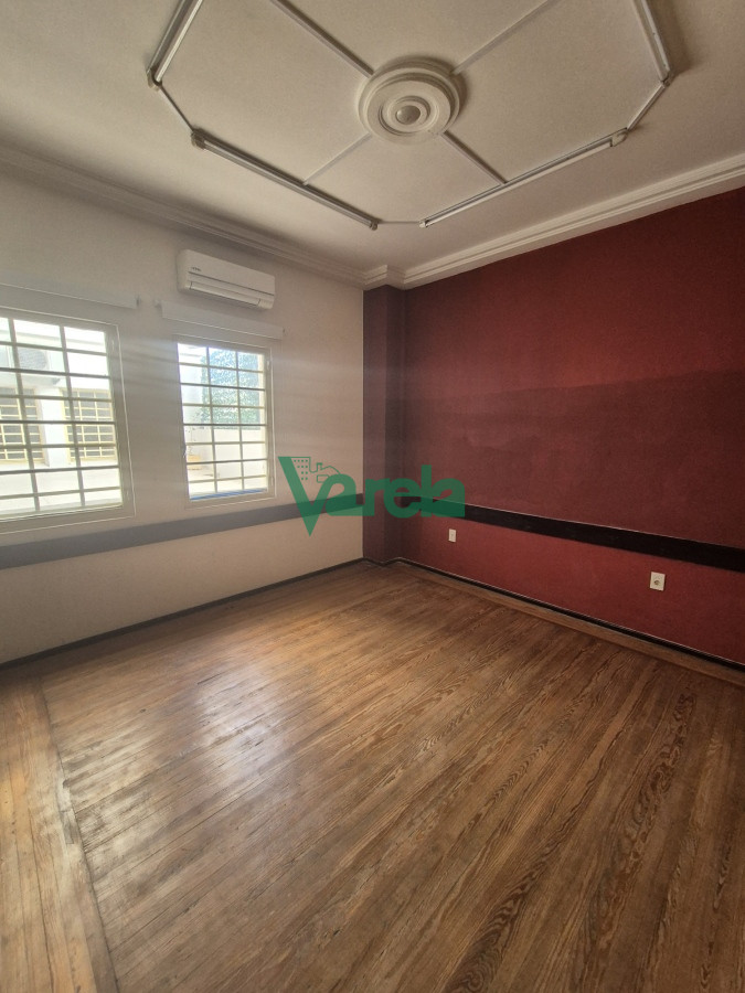 Apartamento ID.22246 - Venta oficina 18 de Julio esq Wilson Ferreira