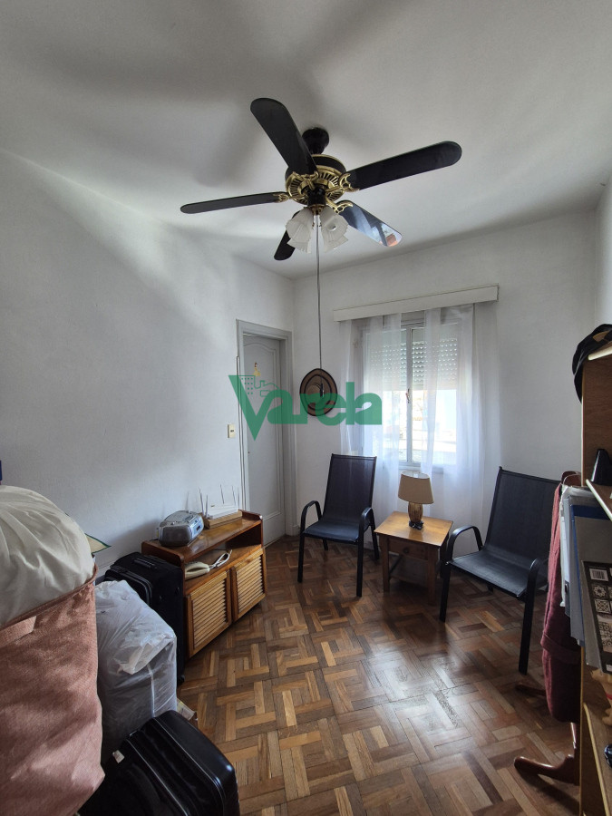 Apartamento ID.22760 - Venta apartamento Tres Cruces, 3 dormitorios, terraza, 2 baños
