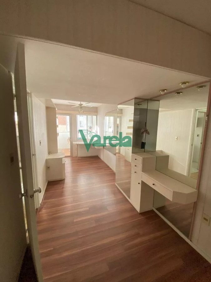 Apartamento ID.22651 - Venta apartamento 5 dormitorios garage 4 baños Punta Carretas