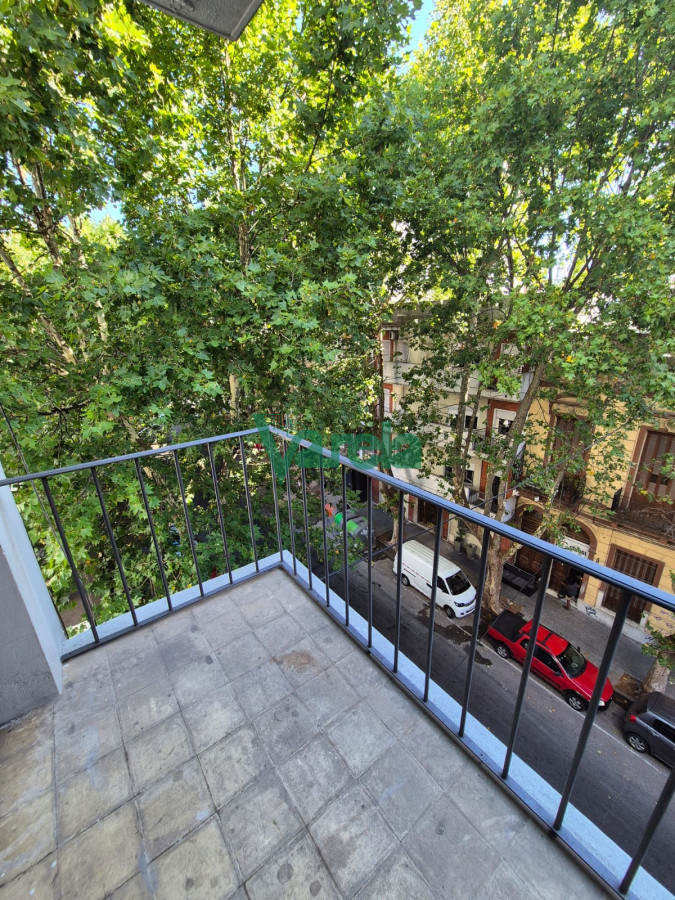 Apartamento ID.22540 - Alquiler apartamento Cordon, 2 dormitorios, terraza, Requena y Brandzen