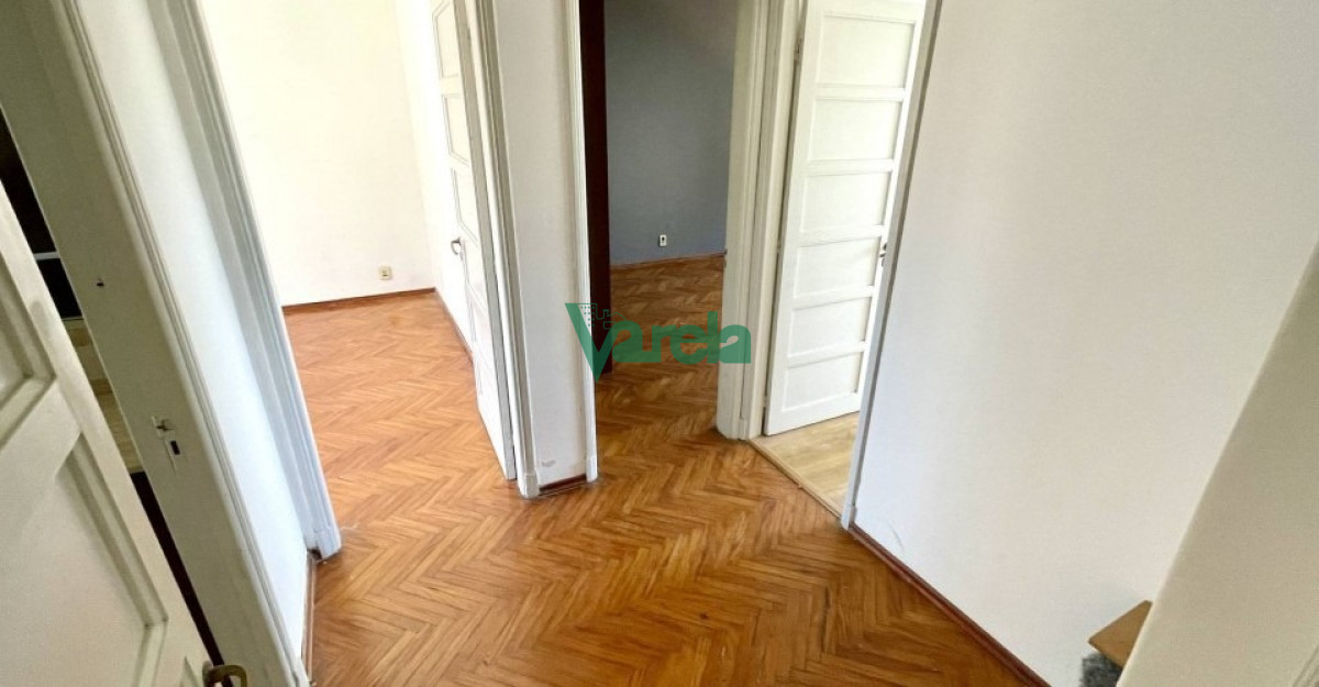 Apartamento ID.22728 - Venta de 2 apartamentos en Cordon, uno de 3 dormitorios y un monoambiente