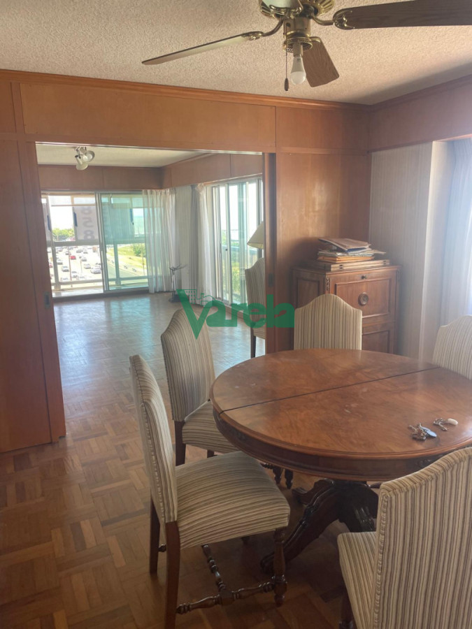 Apartamento ID.22881 - Venta apartamento ,Pocitos Nuevo,3 dormitorios y servicio,4baños,2 garajes, vista única