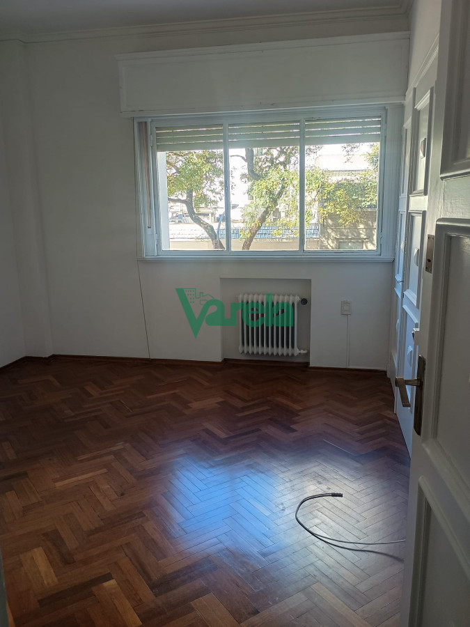 Apartamento ID.22725 - Alquiler Apartamento 3 Dormitorios servicio garage punta carretas