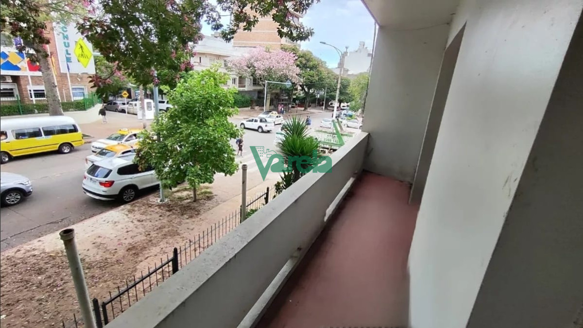 Apartamento ID.22566 - Venta Apartamento Pocitos 2 Dormitorios 1 Baño Balcon