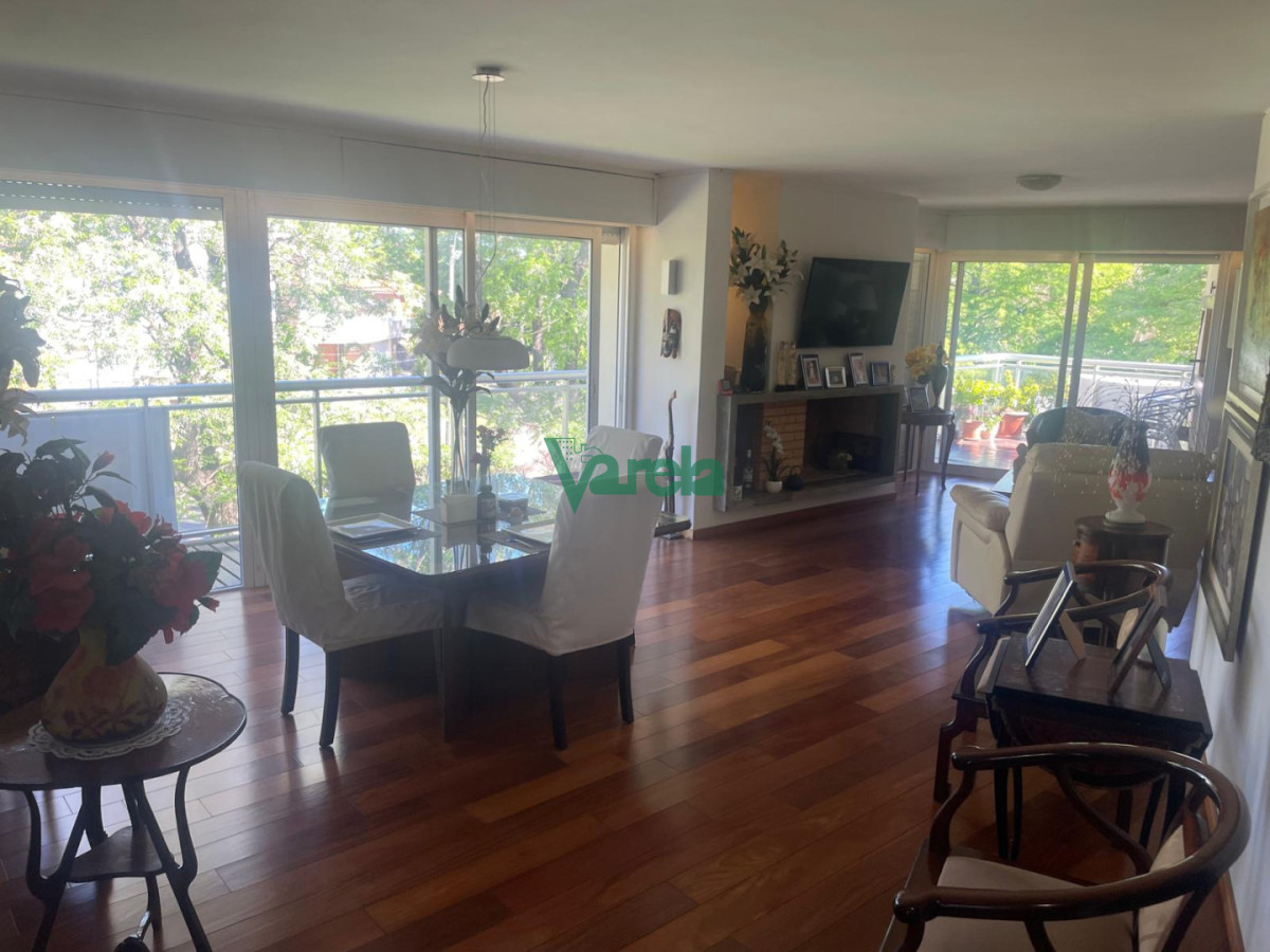 Apartamento ID.22814 - Venta Apartamento Punta Gorda, 4 dorm,4 baños, azotea con parrillero, piscina, 2 garajes