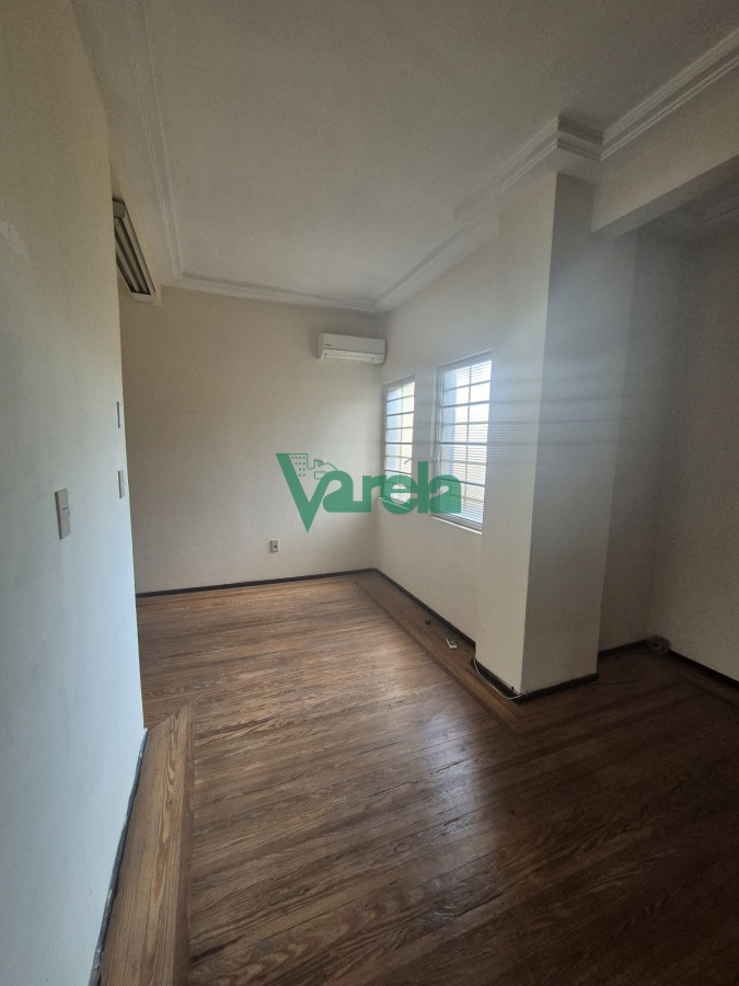Apartamento ID.22246 - Venta oficina 18 de Julio esq Wilson Ferreira