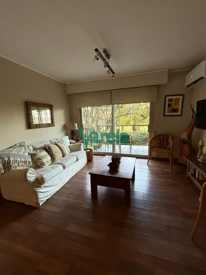 Apartamento ID.22690 - Venta Apartamento 3 Dormitorios 2 Baños Punta Gorda Vista Al Mar