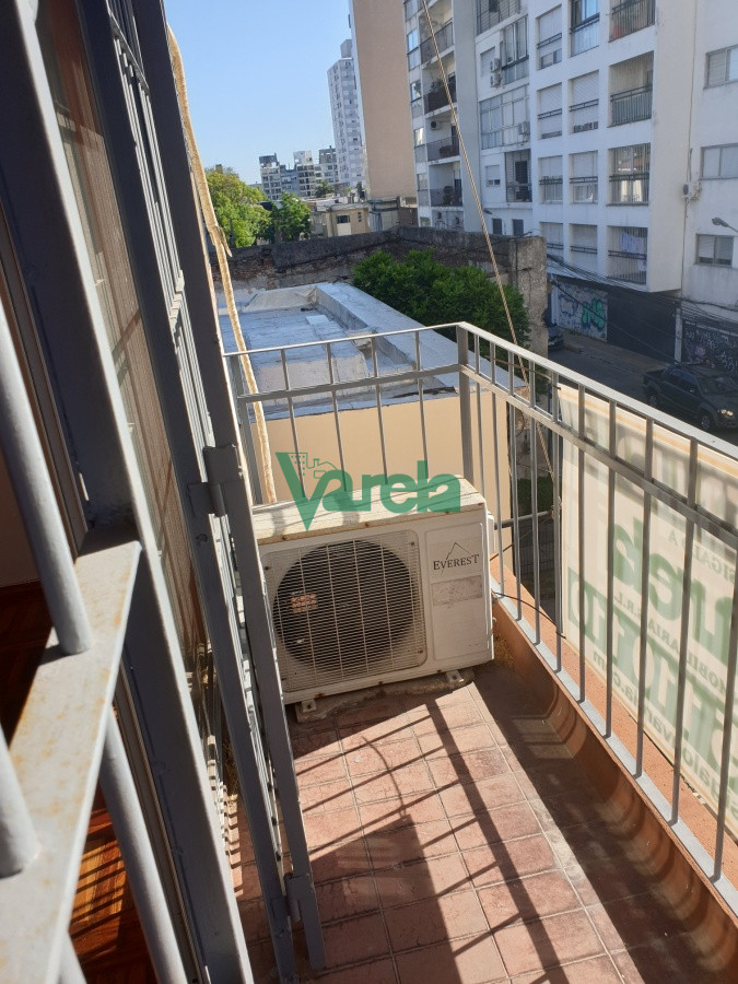 Apartamento ID.21460 - Alquiler apartamento Pocitos, 3 dormitorios, terraza, ascensor