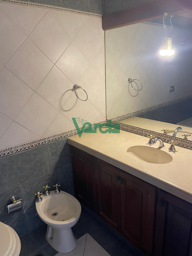 Apartamento ID.21871 - Venta apartamento Malvín 2dorm amplio,2 baños, gje, finas terminaciones