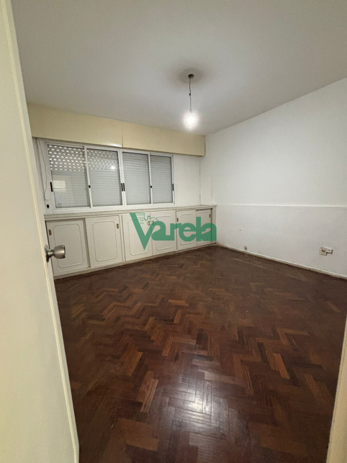Apartamento ID.22919 - Venta de apartamento 3 dormitorios en Pocitos