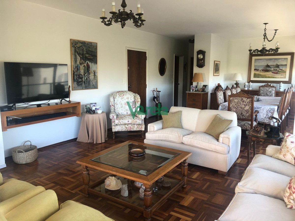 Apartamento ID.22254 - Venta, apartamento Villa Biarritz, 3 dormitorios,4 baños, terrazas, losa