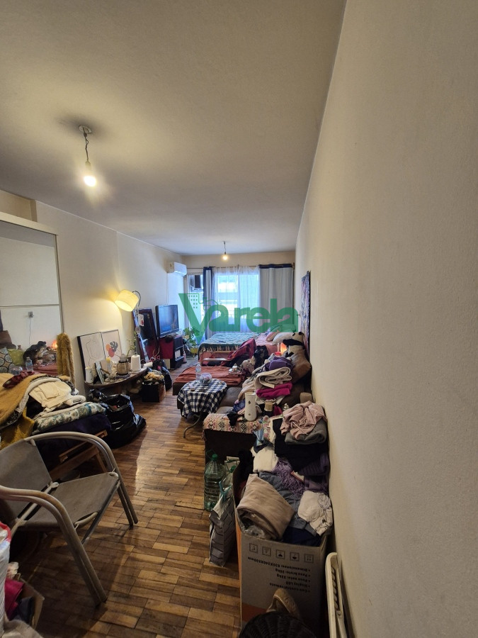 Apartamento ID.22384 - Venta Monoambiente 18 de Julio esq Vazquez