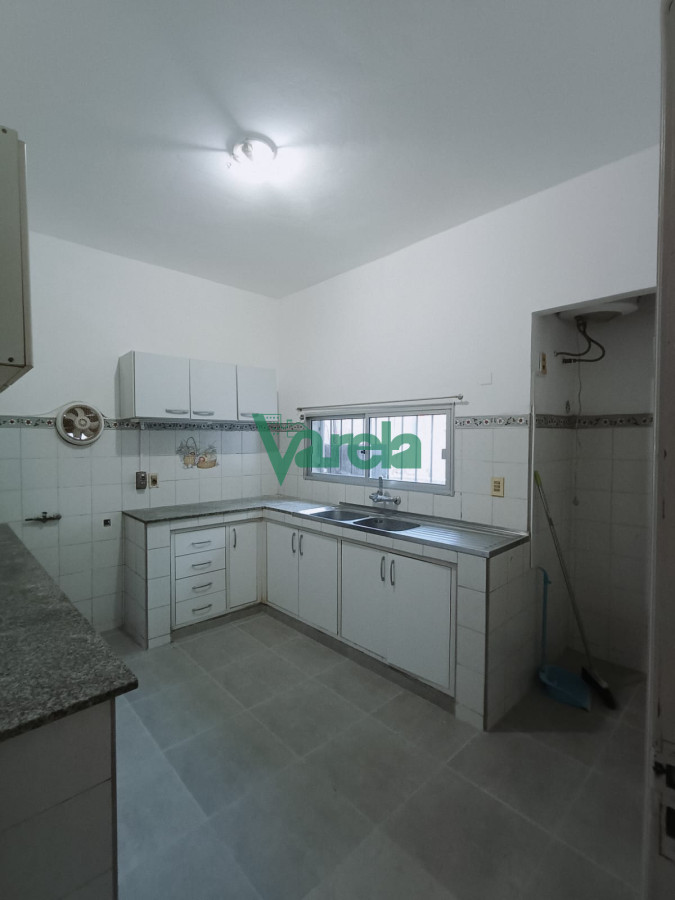 Apartamento ID.22728 - Venta de 2 apartamentos en Cordon, uno de 3 dormitorios y un monoambiente