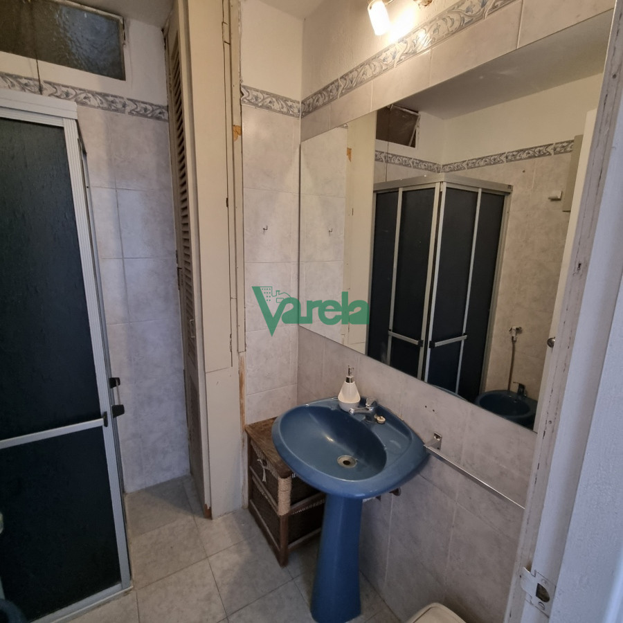 Apartamento ID.21902 - Alquiler apartamento 2 dorm Colonia esq Roxlo