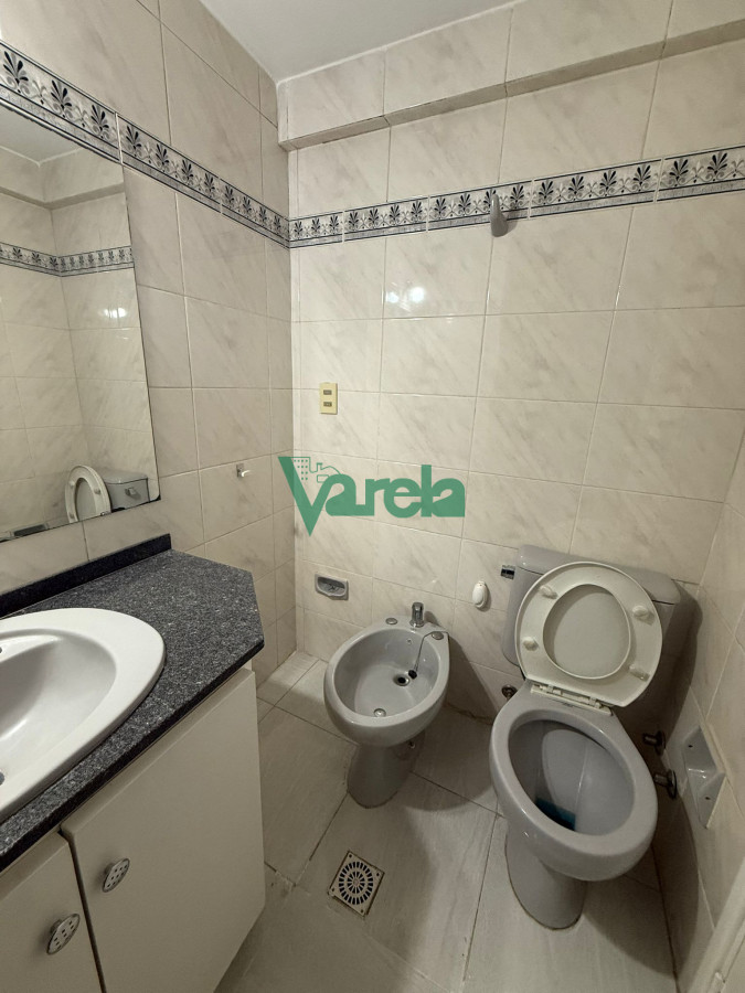 Apartamento ID.22618 - Venta Apartamento 3 Dormitorios Servicio Garage Box Pocitos