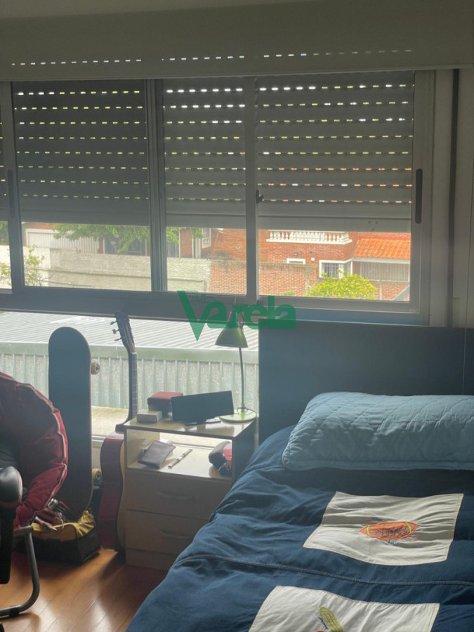 Apartamento ID.22827 - Venta apartamento Carrasco 2 dormitorios 2 baños, garaje doble