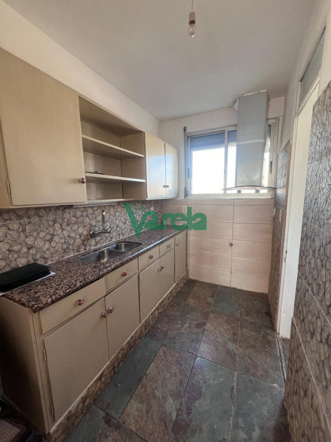 Apartamento ID.21873 - Venta apartamento Pocitos 2 dormitorios, escritorio 2 baños, garage
