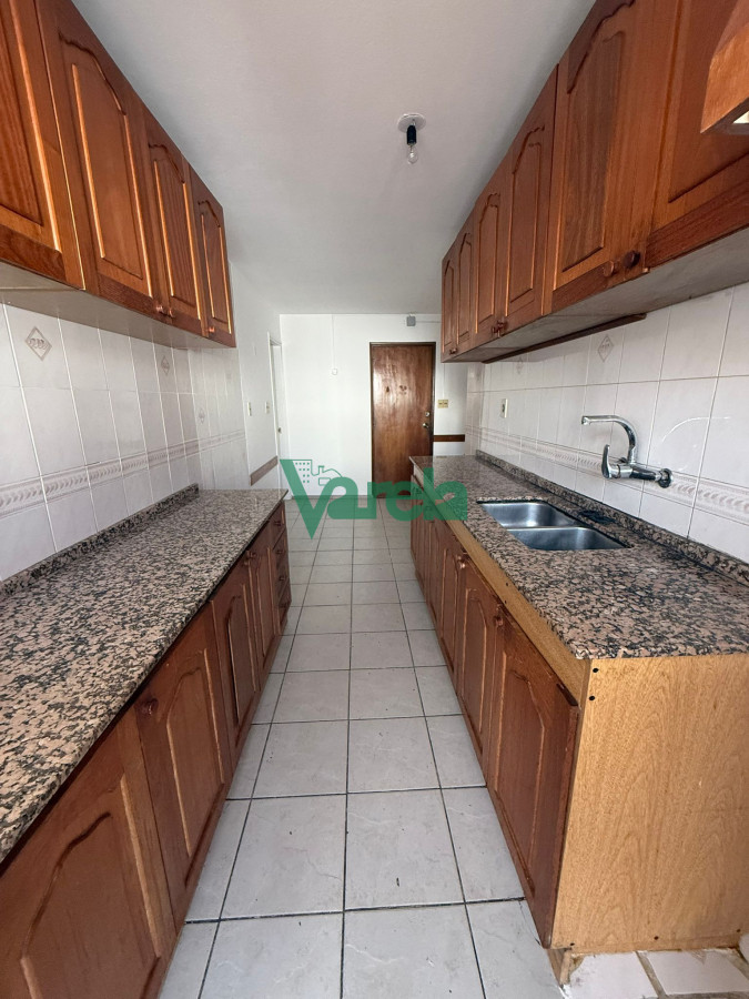 Apartamento ID.22618 - Venta Apartamento 3 Dormitorios Servicio Garage Box Pocitos