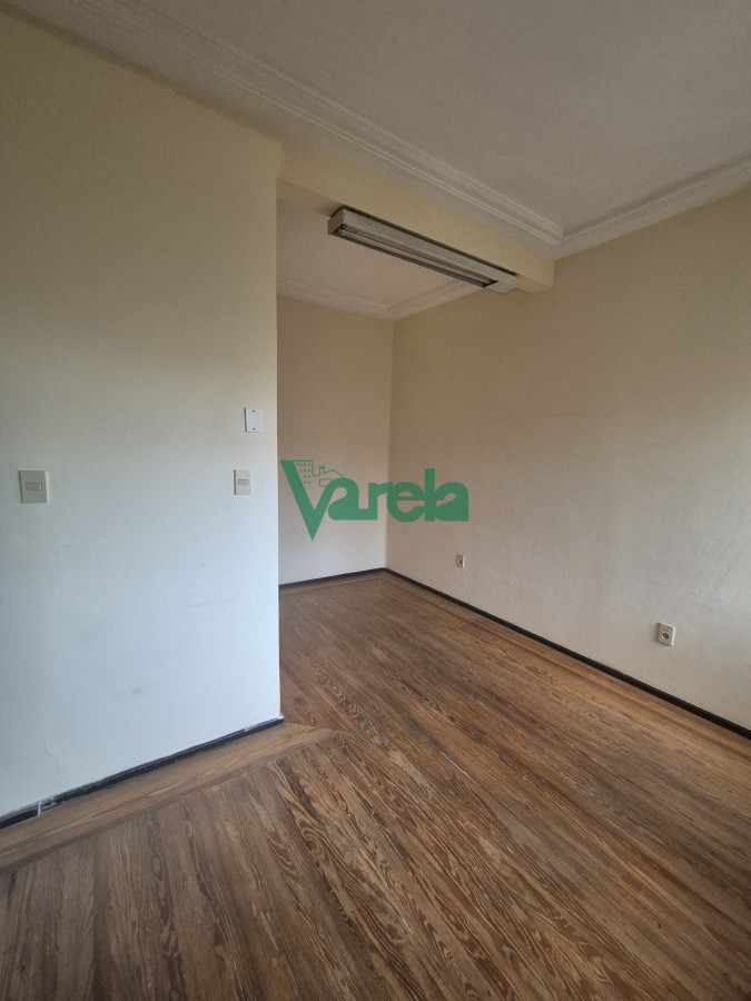 Apartamento ID.22246 - Venta oficina 18 de Julio esq Wilson Ferreira