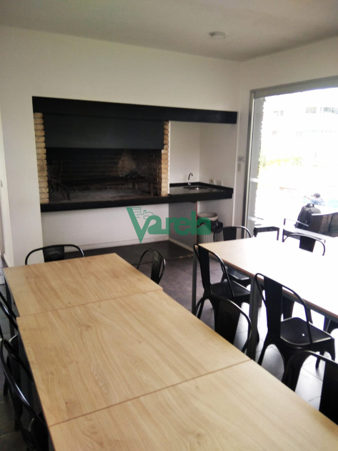 Apartamento ID.22827 - Venta apartamento Carrasco 2 dormitorios 2 baños, garaje doble