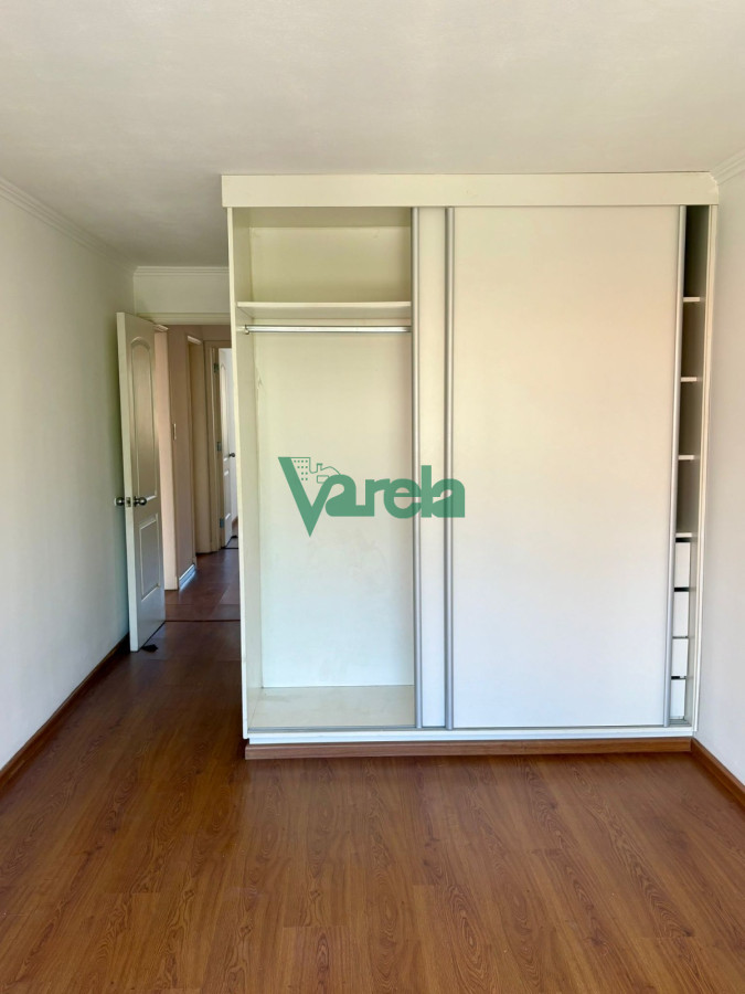 Apartamento ID.22847 - Apartamento en alquiler Pocitos, tres dormitorios 2 baños y garage