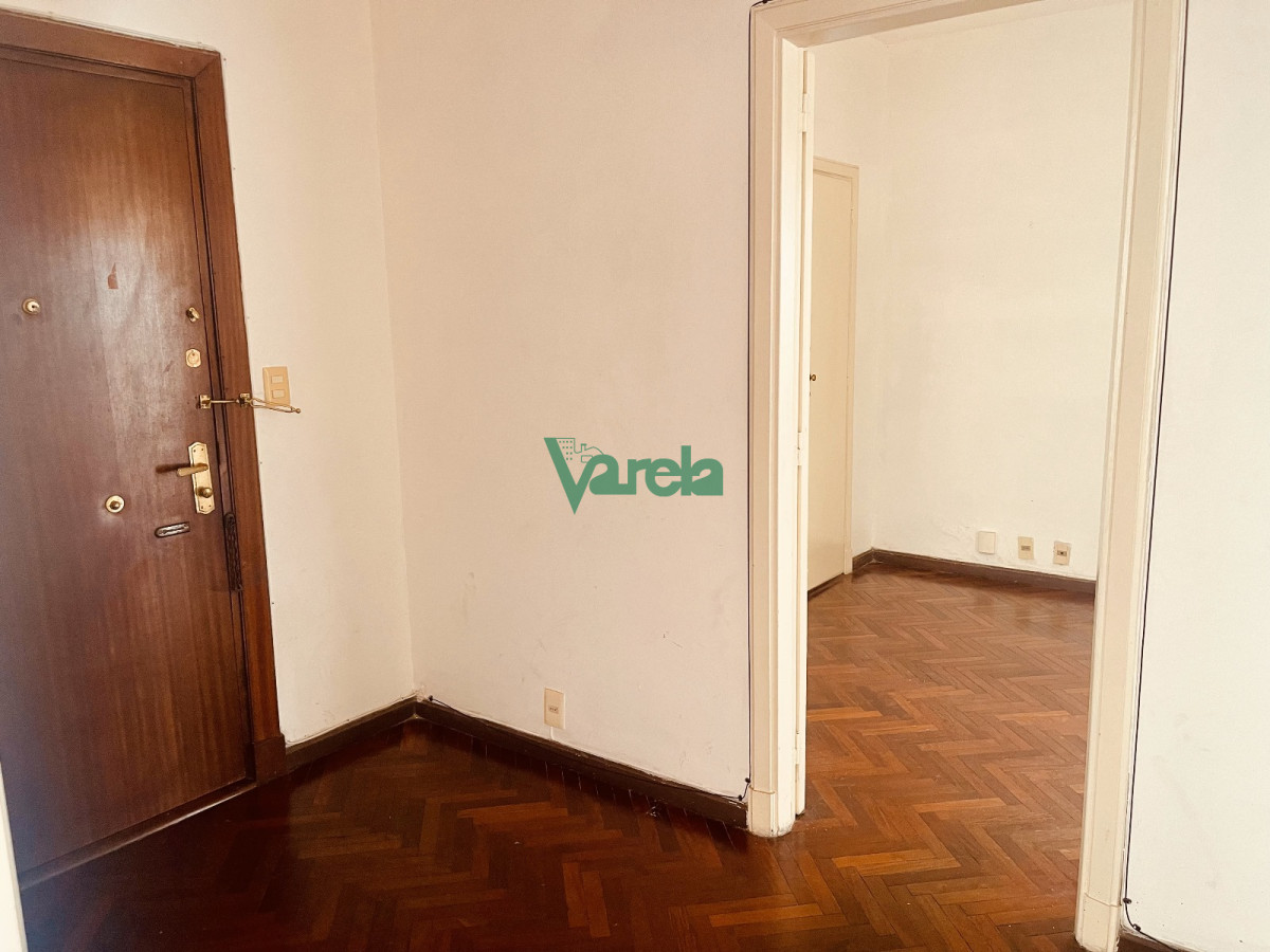 Apartamento ID.22833 - Apartamento alquiler Cordon sobre 18 de Julio 3 dormitorios y serv