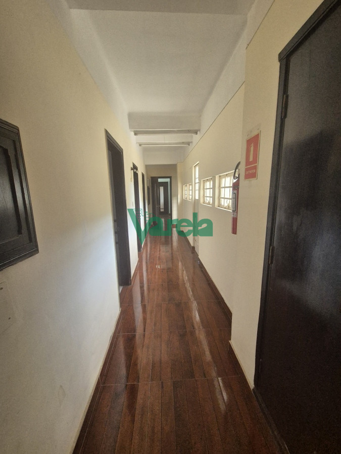 Apartamento ID.22246 - Venta oficina 18 de Julio esq Wilson Ferreira