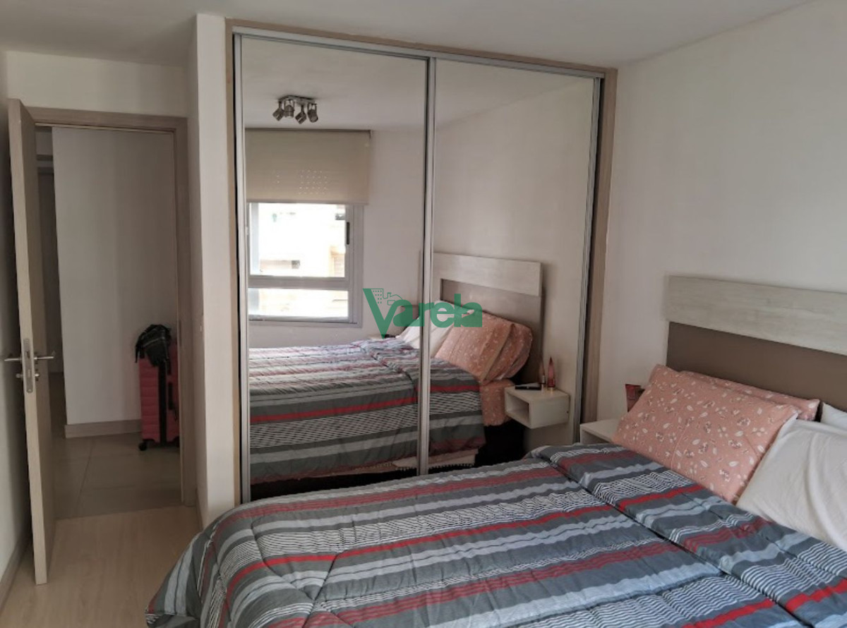 Apartamento ID.22748 - Alquiler Apartamento 1 Dormitorio Pocitos Porteria Piscina Amueblado