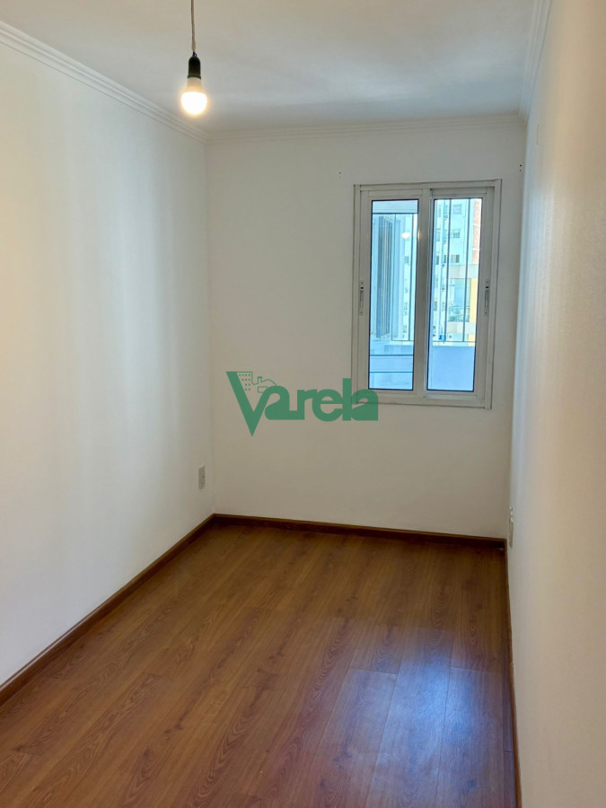 Apartamento ID.22847 - Apartamento en alquiler Pocitos, tres dormitorios 2 baños y garage