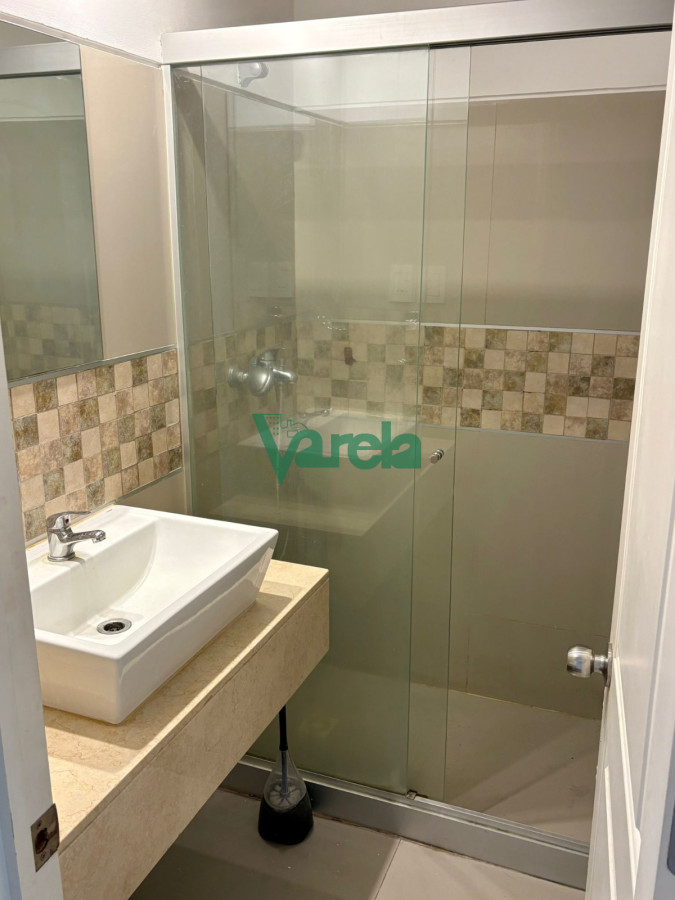 Apartamento ID.22847 - Apartamento en alquiler Pocitos, tres dormitorios 2 baños y garage