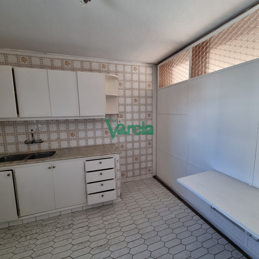 Apartamento ID.21765 - Alquiler apartamento en Pocitos, 1 dormitorio+ 1 dorm de serv, 2 baños
