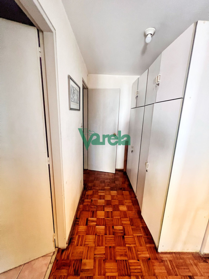 Apartamento ID.21934 - venta apto Pocitos 3 dorm 3 baños serv completo garage