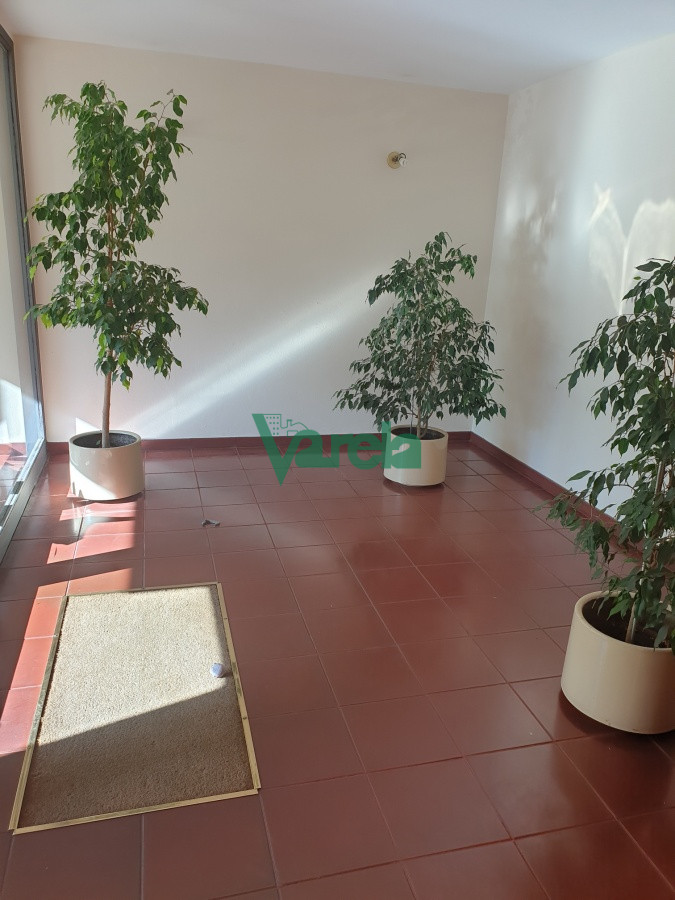 Apartamento ID.21460 - Alquiler apartamento Pocitos, 3 dormitorios, terraza, ascensor