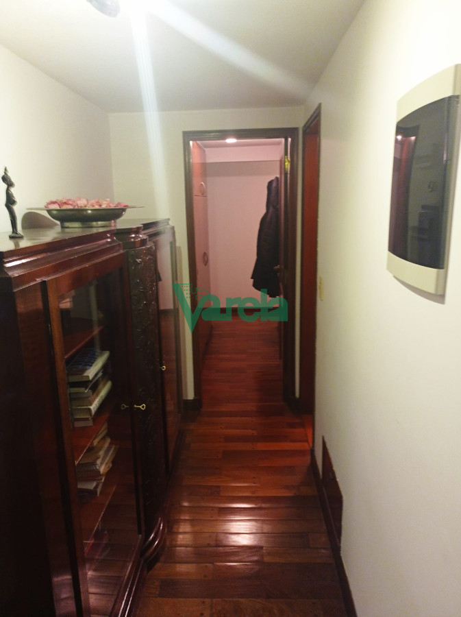 Apartamento ID.21254 - Venta apartamento Pocitos 3 dorm 4 baños, piso entero, parrillero propio, gge x 2